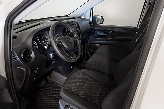 Mercedes-Benz Vito 11 of 26
