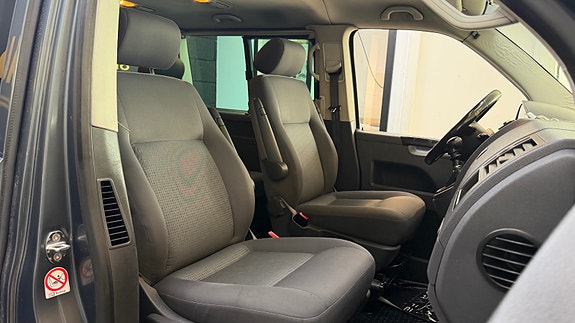 Volkswagen Caravelle 15 of 30