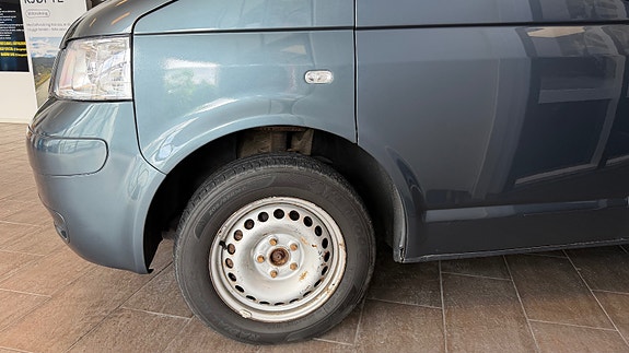Volkswagen Caravelle 11 of 30