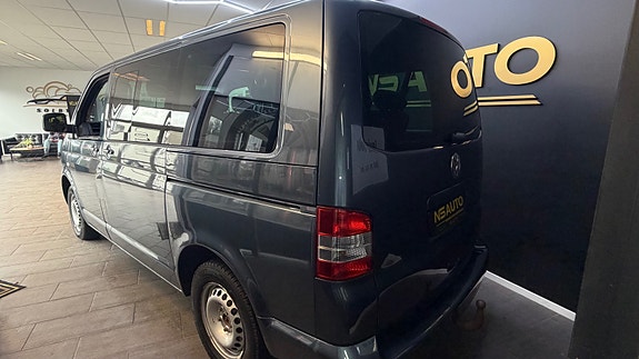 Volkswagen Caravelle 6 of 30