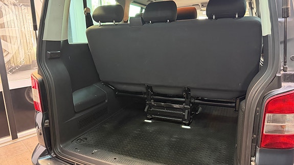Volkswagen Caravelle 20 of 30