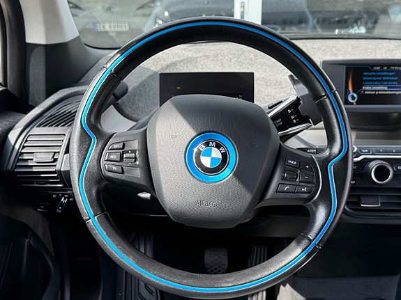 BMW i3 10 of 30