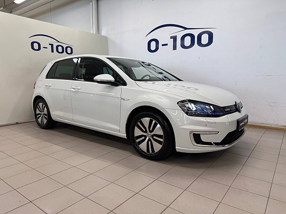 Volkswagen e-Golf VII 3 of 30