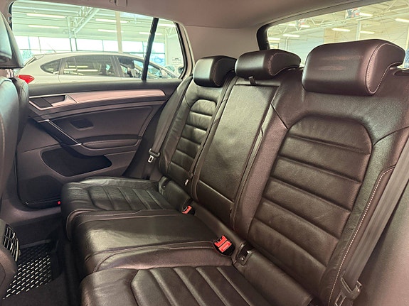 Volkswagen e-Golf VII 19 of 30