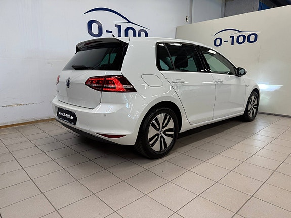 Volkswagen e-Golf VII 9 of 30