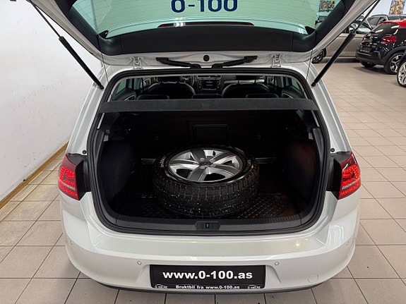 Volkswagen e-Golf VII 13 of 30