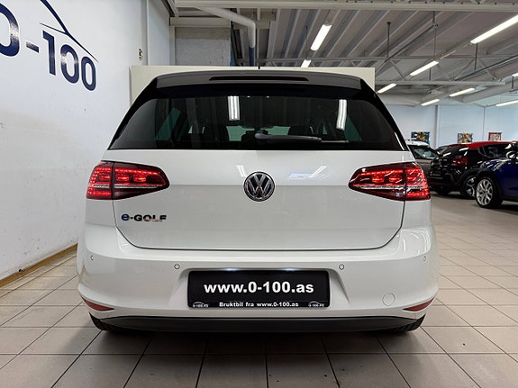 Volkswagen e-Golf VII 11 of 30