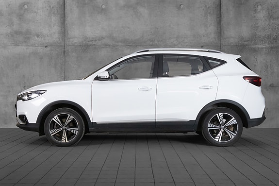 MG ZS EV 2 of 20