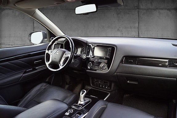 Mitsubishi Outlander 14 of 30