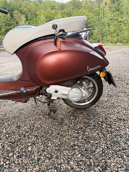 Vespa Primavera 50 10 of 11