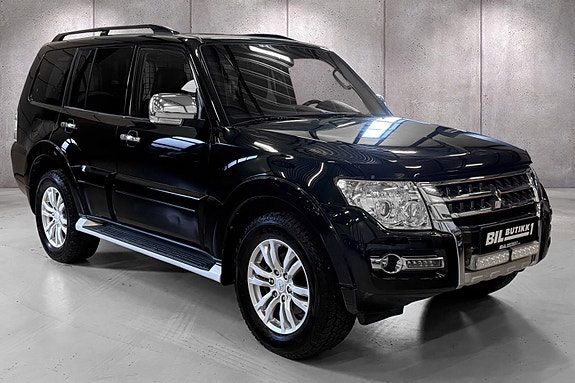 Mitsubishi Pajero 7 of 30