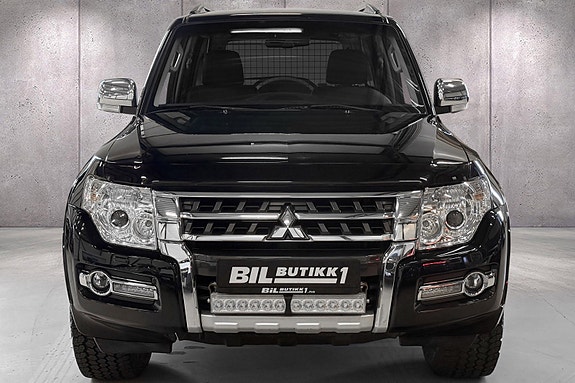 Mitsubishi Pajero 8 of 30