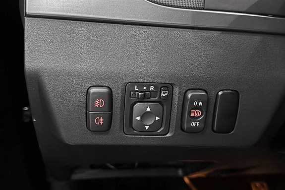Mitsubishi Pajero 26 of 30