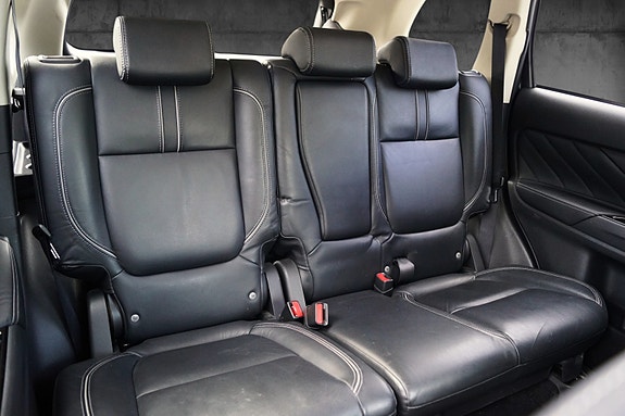 Mitsubishi Outlander 19 of 30