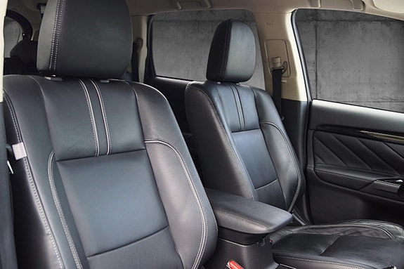 Mitsubishi Outlander 15 of 30