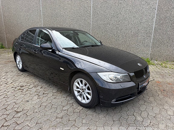 BMW 320d 12 of 30