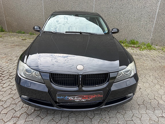 BMW 320d 13 of 30