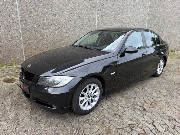BMW 320d 9 of 30