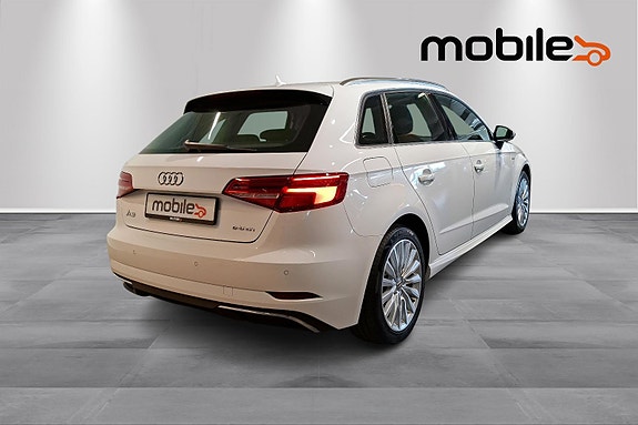 Audi A3 3 of 26