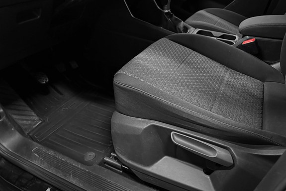 Ford Tourneo Connect 19 of 25