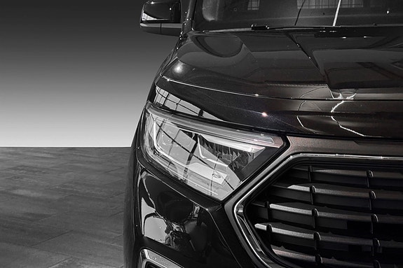 Ford Tourneo Connect 8 of 25