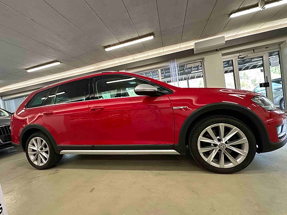 Volkswagen Golf Alltrack 4 of 30