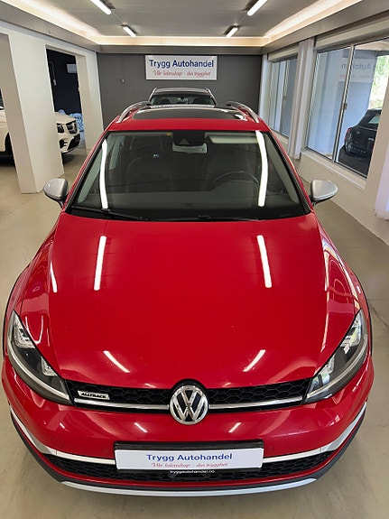 Volkswagen Golf Alltrack 10 of 30