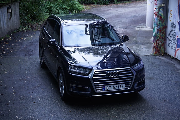 Audi Q7 6 of 27