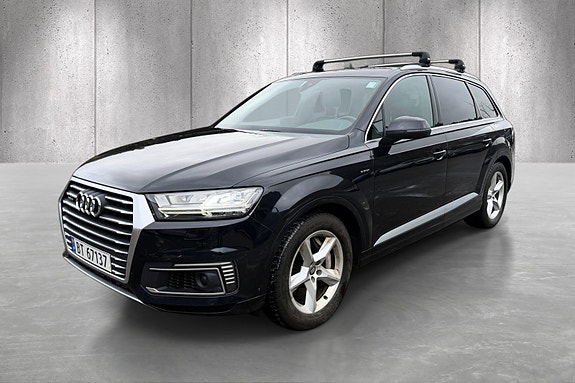 Audi Q7 9 of 27