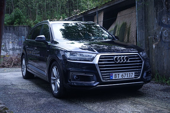 Audi Q7 5 of 27