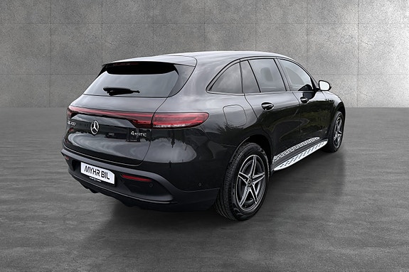 Mercedes-Benz EQC400 2 of 22