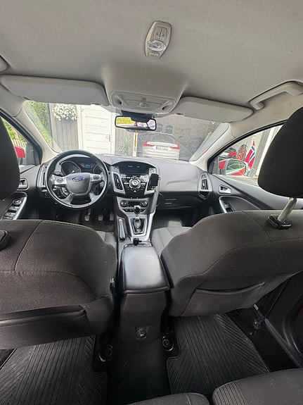 Ford Focus 12 of 12