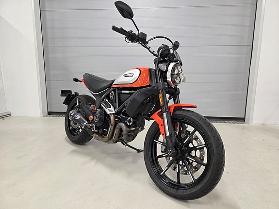 Ducati Scrambler Icon 7 of 14