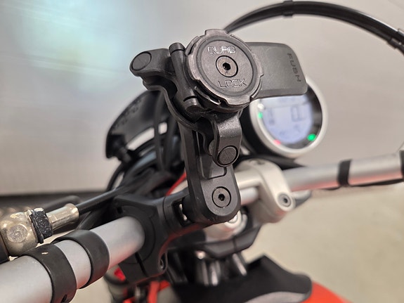 Ducati Scrambler Icon 14 of 14