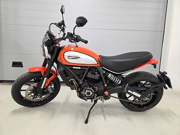 Ducati Scrambler Icon 3 of 14