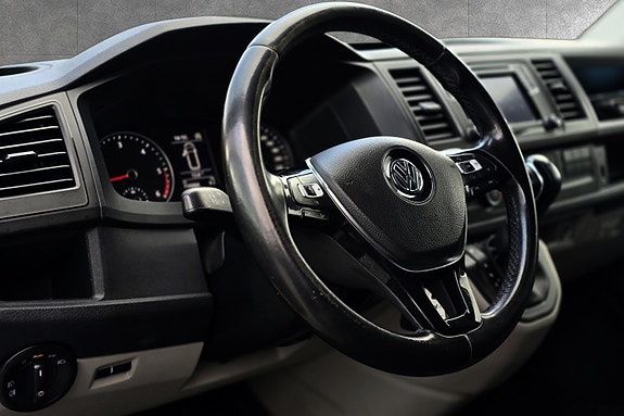 Volkswagen Transporter 18 of 30