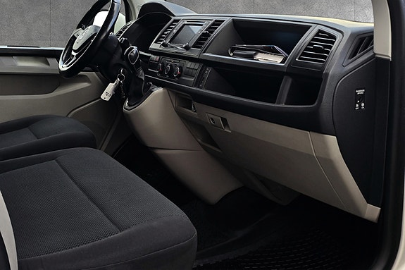 Volkswagen Transporter 17 of 30