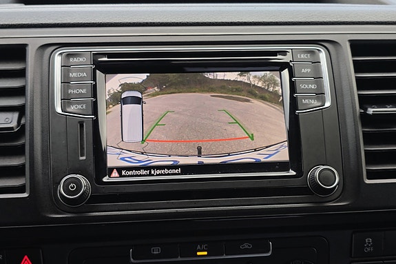 Volkswagen Transporter 26 of 30