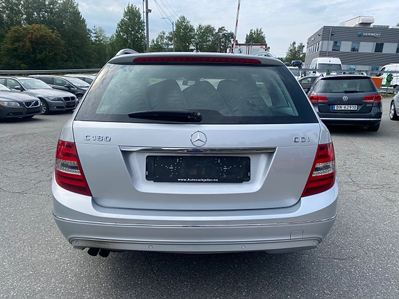 Mercedes-Benz C180 11 of 30