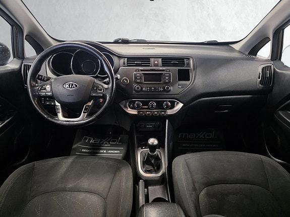 Kia Rio 12 of 18