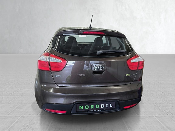 Kia Rio 4 of 18