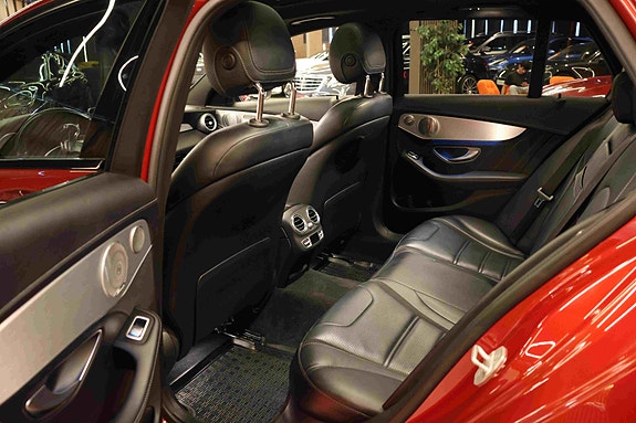 Mercedes-Benz C63 23 of 30