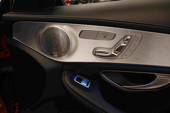 Mercedes-Benz C63 13 of 30