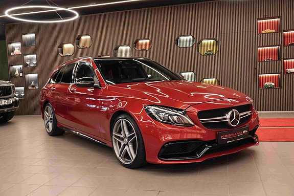 Mercedes-Benz C63 3 of 30
