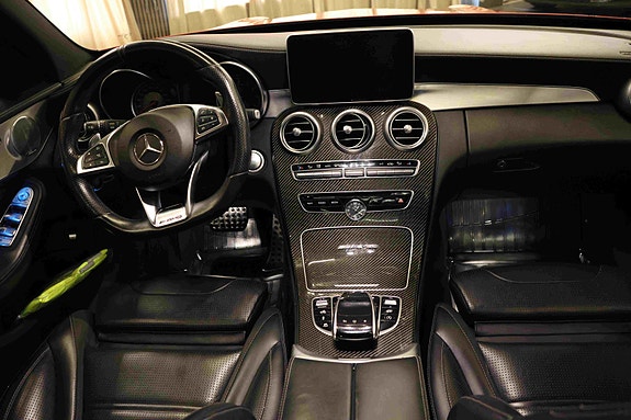 Mercedes-Benz C63 19 of 30
