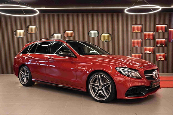 Mercedes-Benz C63 2 of 30
