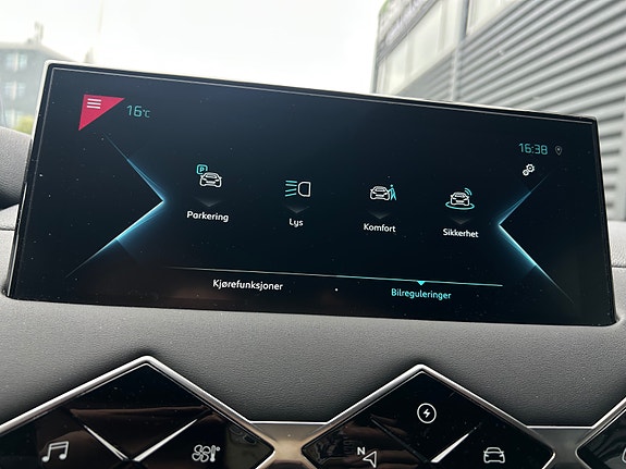 DS 3 Crossback 17 of 30
