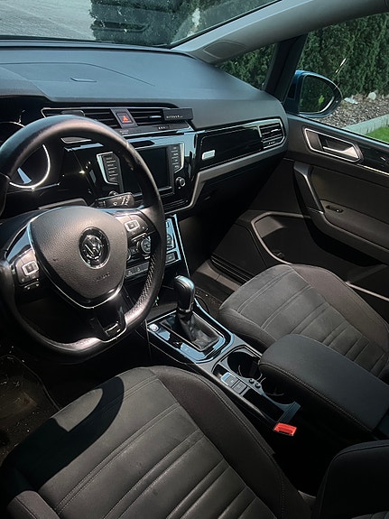 Volkswagen Touran 6 of 7