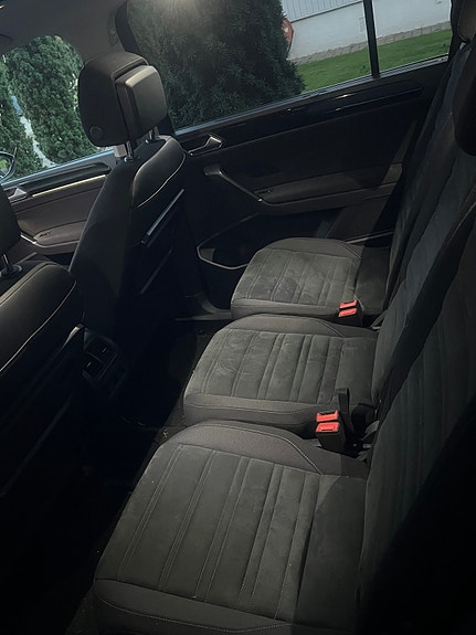 Volkswagen Touran 7 of 7