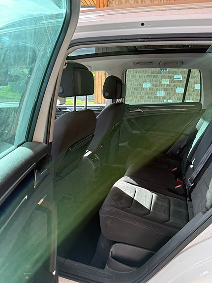 Volkswagen Tiguan 12 of 17